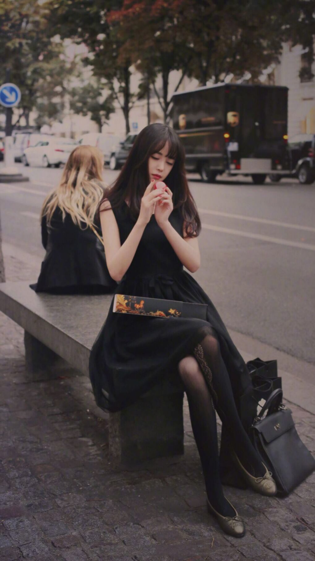 B体育(中国)官方网站-是否应鼓励球员参与城市公益跑活动