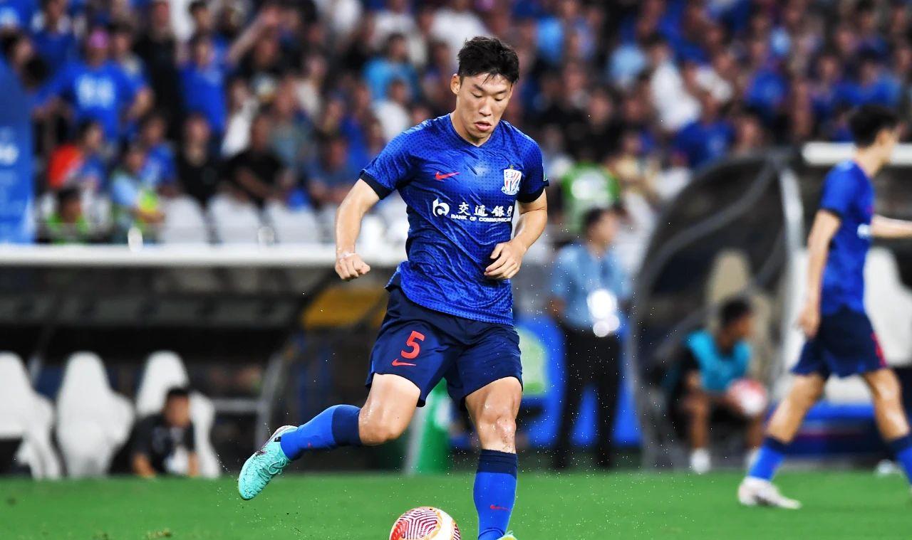 关于B体育平台：中国足球新星入选欧洲青年联赛最佳阵容的信息