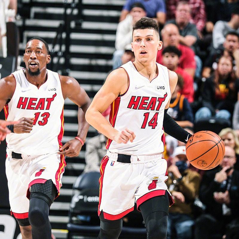 关于bsports体育：NBA联盟公布新赛季最佳第六人预测：希罗能否再次获奖？的信息