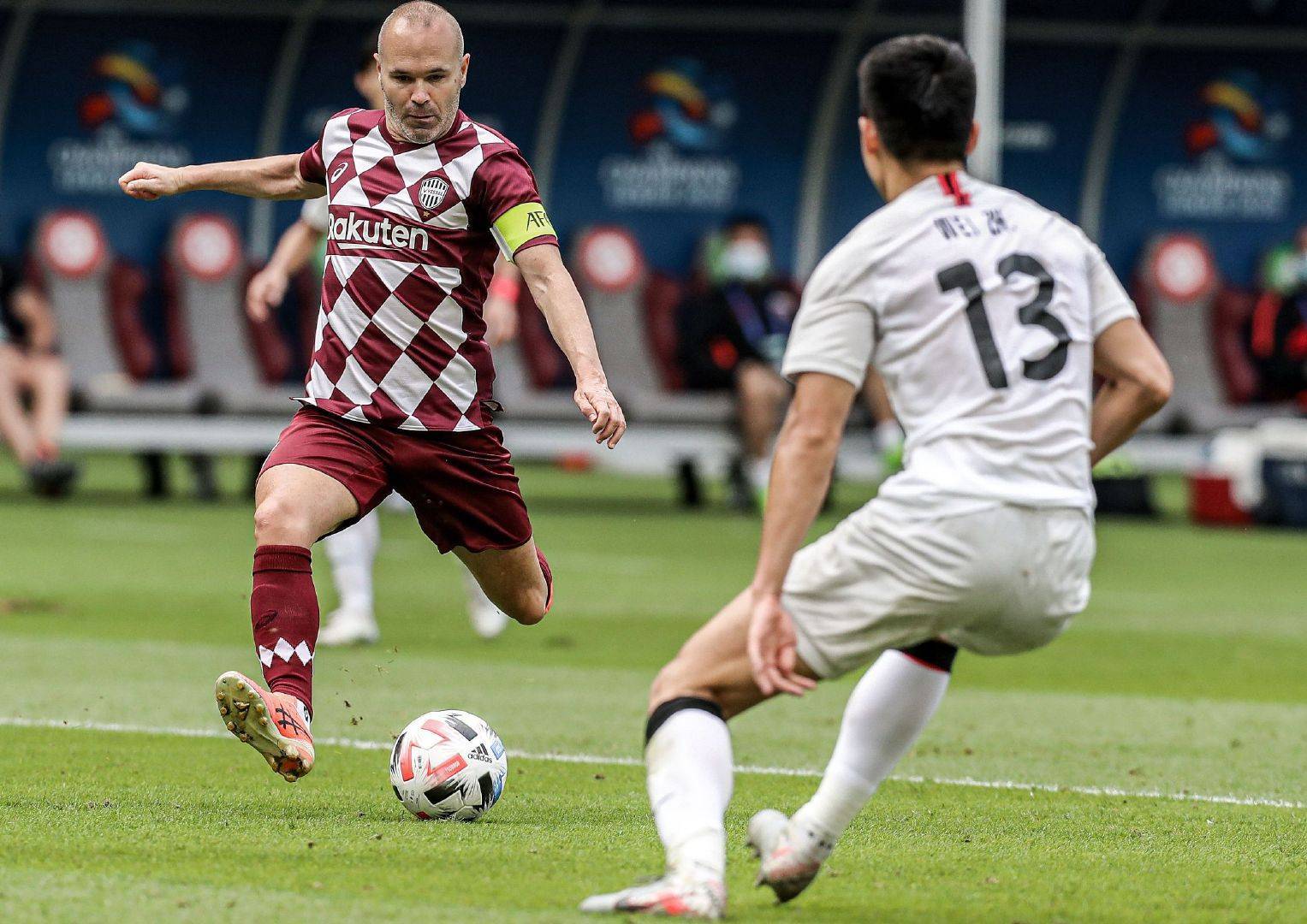 包含B体育官方网站：西甲希洪竞技的进攻火力与战术调整的词条