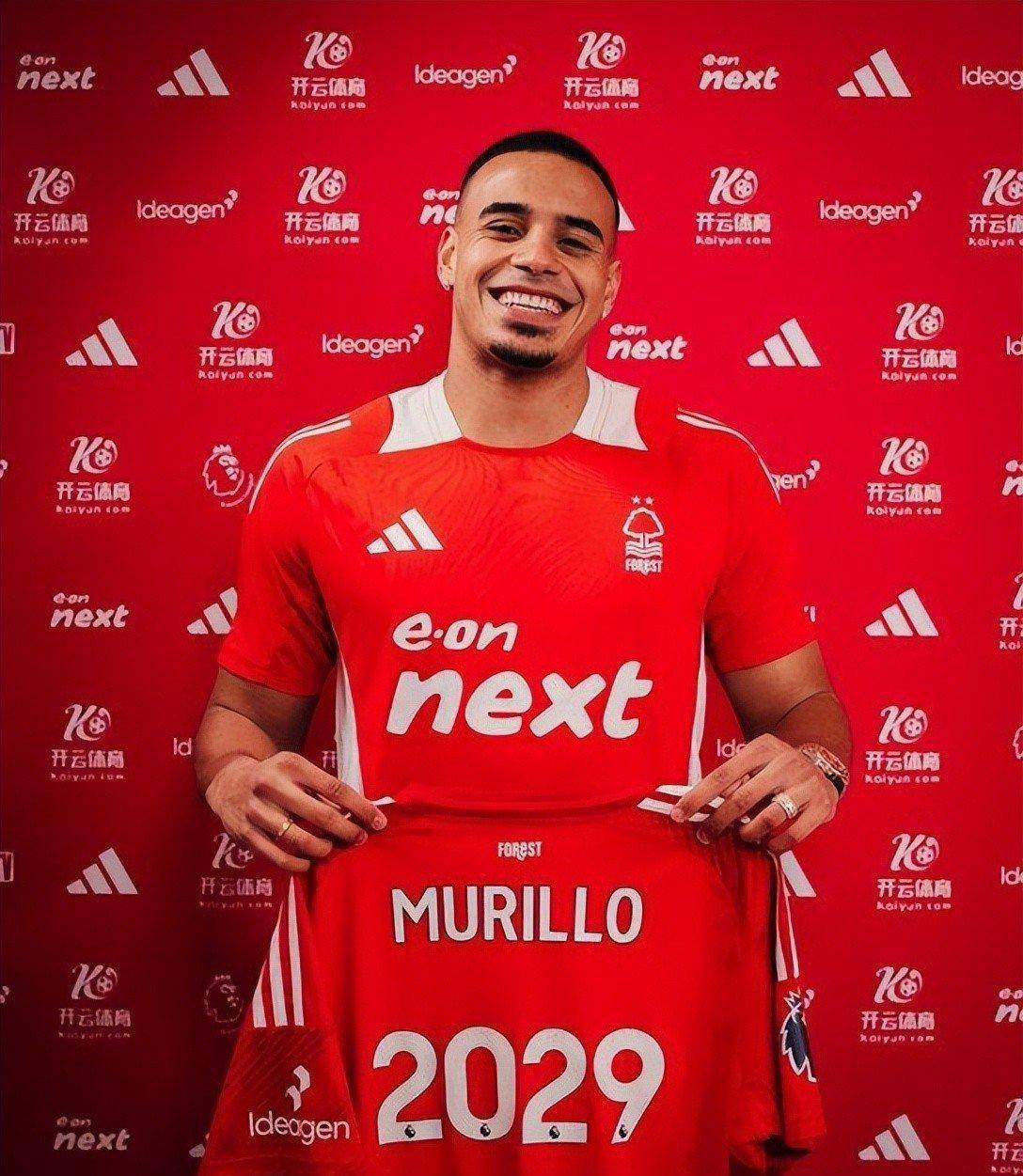 B体育官方网站：英超诺丁汉森林的转会策略与球队重建的简单介绍