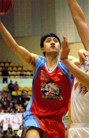 B体育：夏季训练营回顾：明星球员的蜕变之路的简单介绍